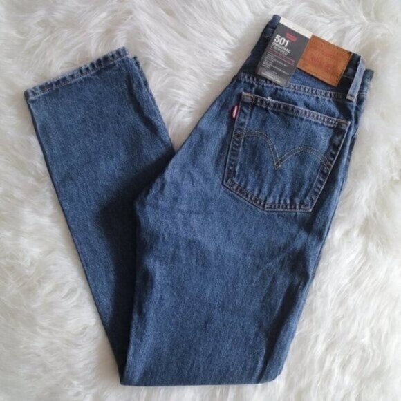 NWT Levi's 501 Original Jeans Size 24 Straight Leg Dark Wash Cropped High Rise - Picture 1 of 9
